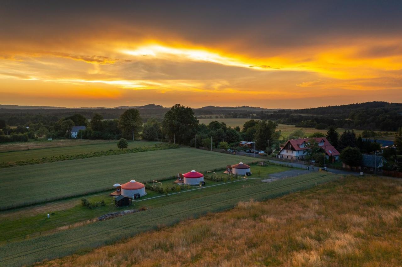 Izera Glamping Adults - Luksusowe Jurty&Spa Gajowka  Bagian luar foto